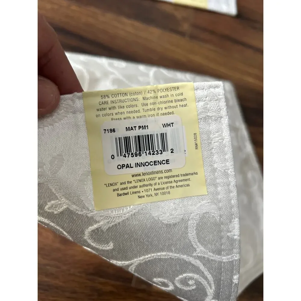 Lenox Placemat Set of 2 Opal Innocence NEW Ivory Bridal Wedding Formal Hosting